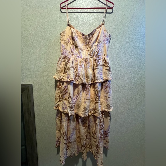 House of Harlow 1960 Floral Tier Corset Dress Size Medium - Picture 10 of 16